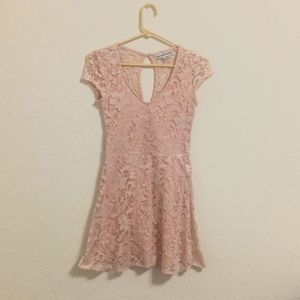 Almost Famous Dress Pinknude short sleeve